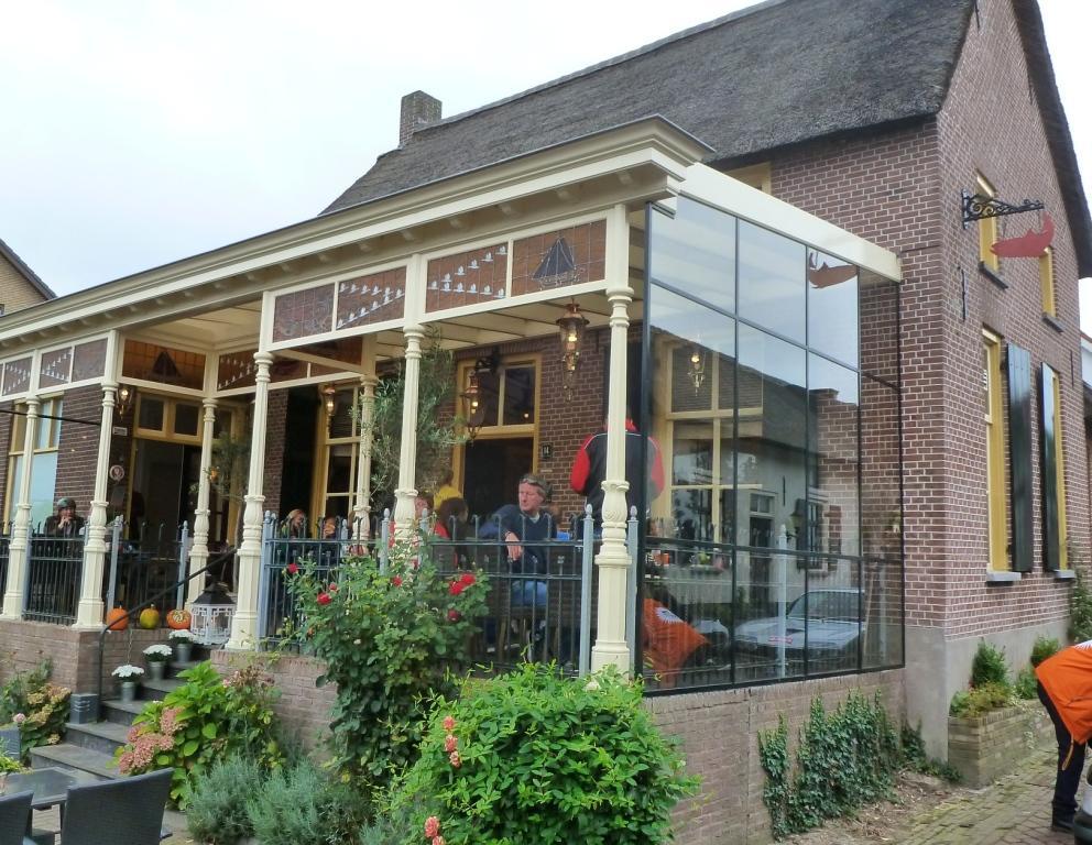 'T Oude Veerhuis Heerewaarden Экстерьер фото